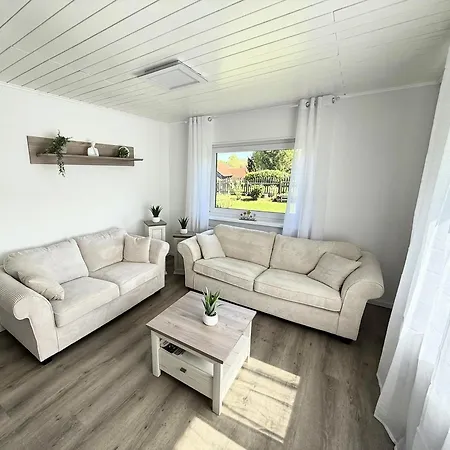 Feines Mit Balkon & Terrasse In Ruhiger Gegend Апартаменты