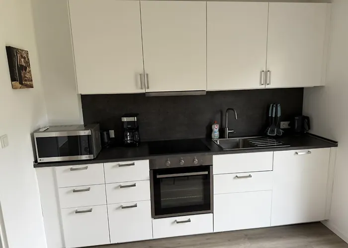 Feines Mit Balkon & Terrasse In Ruhiger Gegend Apartman *