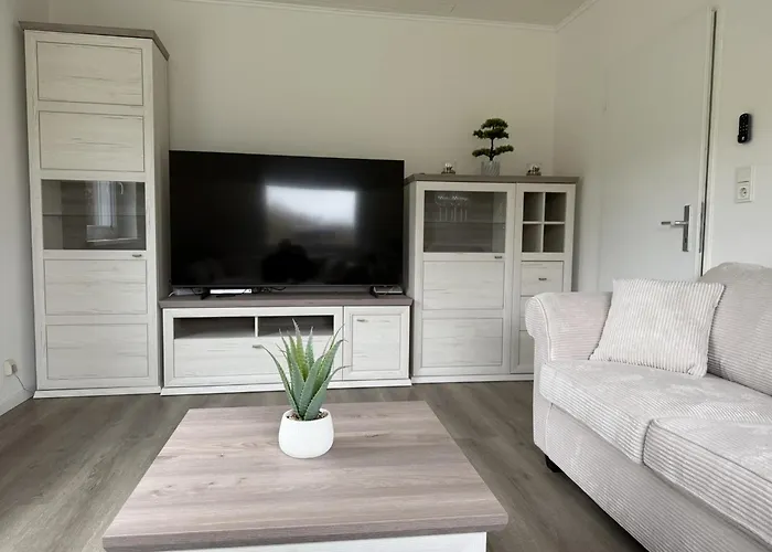 Feines Mit Balkon & Terrasse In Ruhiger Gegend Schlitz