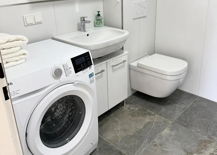 Feines Mit Balkon & Terrasse In Ruhiger Gegend